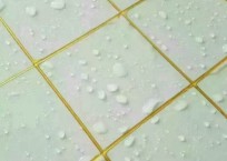 瓷磚縫隙污垢多，如何清理成難題